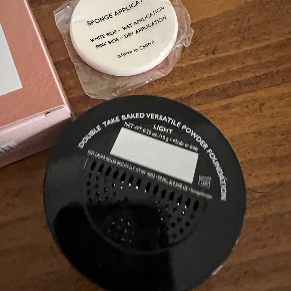 Laura Geller double take baked foundation; light; NIB